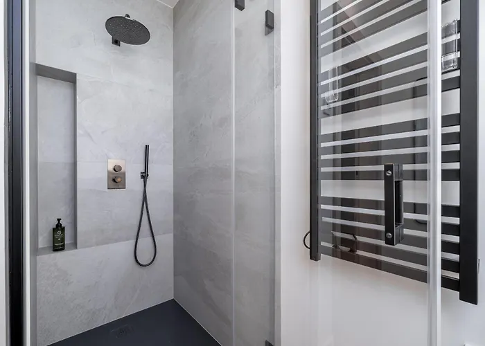 Silent Mountain Apartment