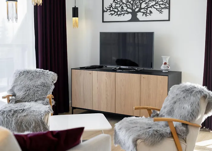 Silent Mountain Apartment *